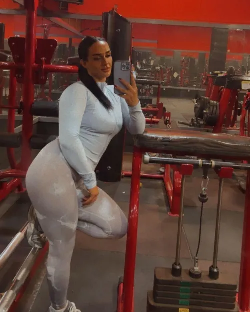 Thumbnail 1010 Gym Baddie: Embracing ThickFit with AntonChigurh121