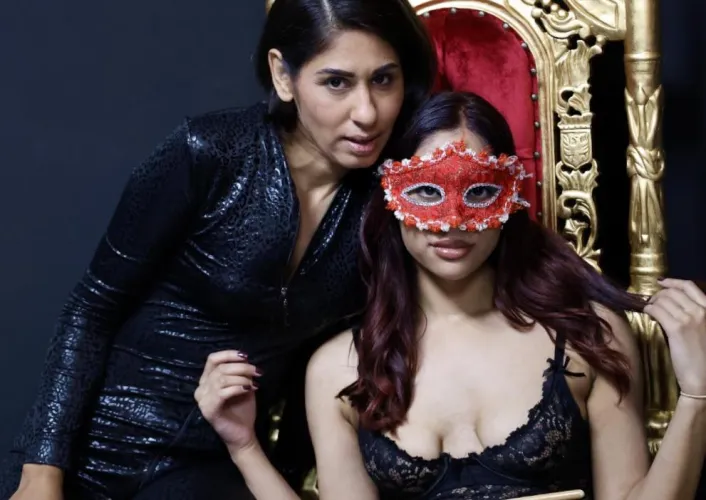 Thumbnail Sahara Knite: How She Explored My Bisexuality | by theindianvixenx | IndiansGoneWild