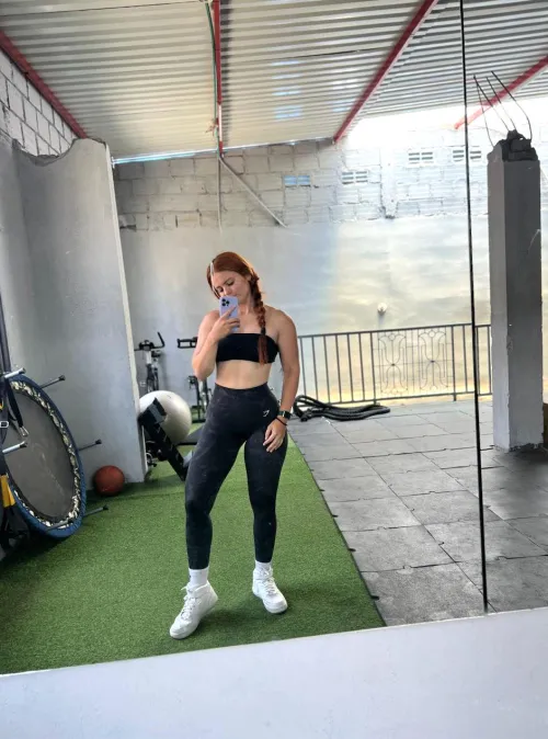 Thumbnail Good Morning Babe: A Yoga Pants Guide by SweetJessicaa