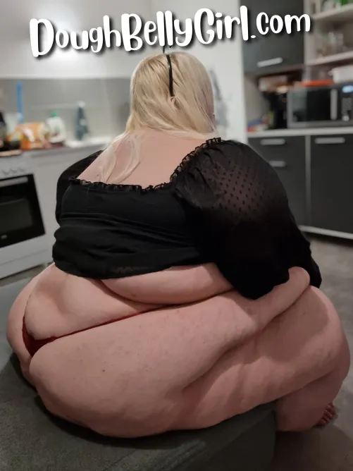 Thumbnail Exploring the World of SSBBW with DoughBellyGirl: A Must-Read for Big Ass Admirers!