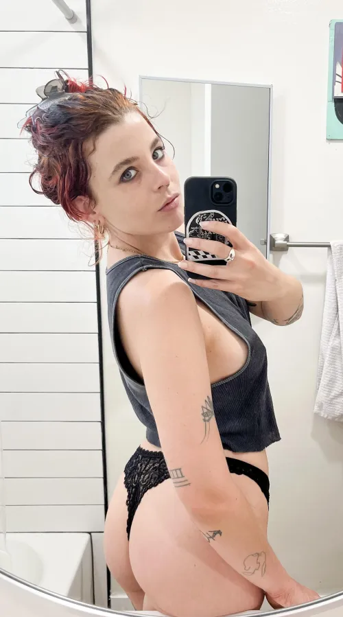 Thumbnail Exploring Sensuality: Embracing Pleasure with Aurum-Angel on AltGoneWild