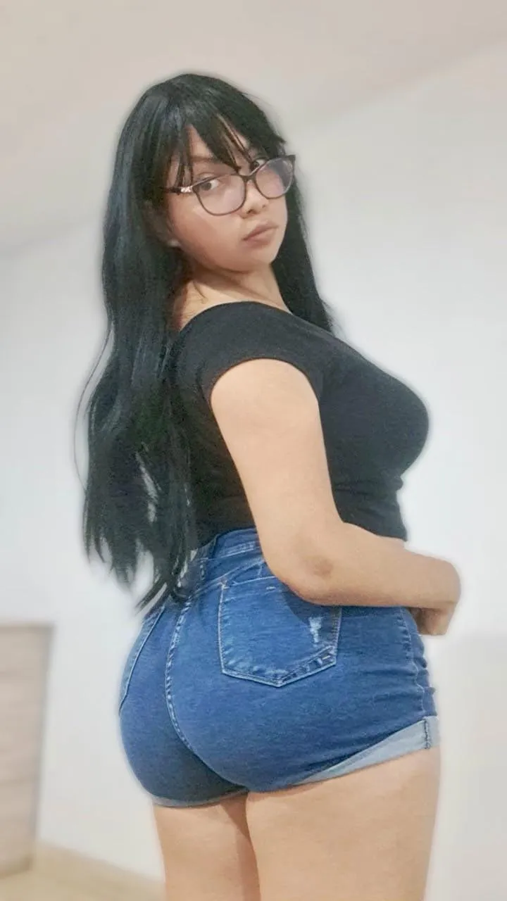 My ass needs your hands  by SexyAzucena