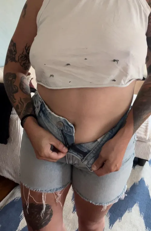 Thumbnail Braless and Bold: Embracing the Liberation from Bras by valeriexxoo2356