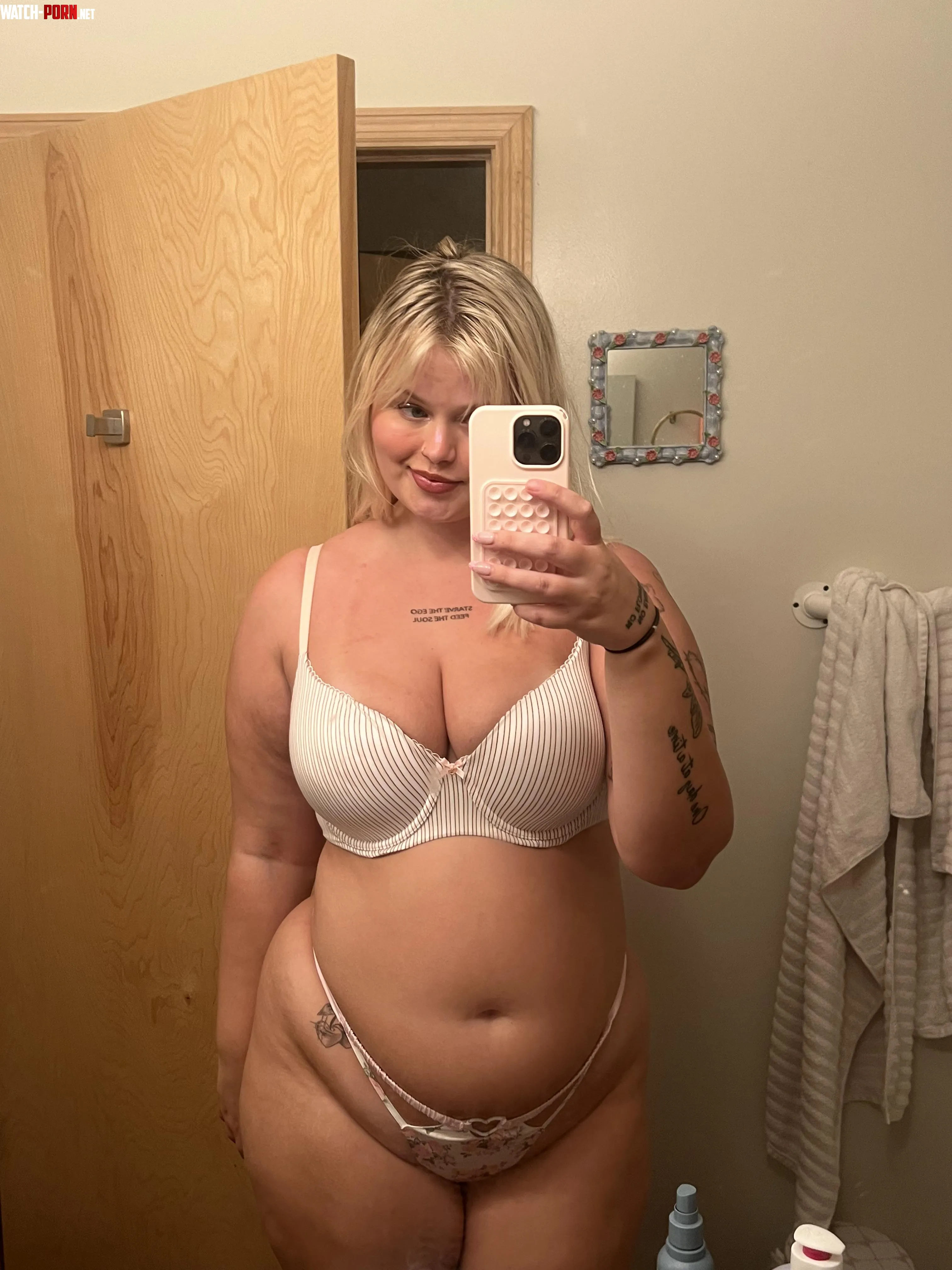 Wanna help me get fatter  by wispy_girlwa