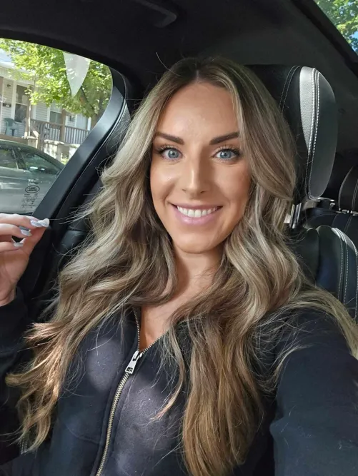 Thumbnail How to Spice Up Your OnlyFans Content: Am I Hotter Than Your Girlfriend F32 by Tight-Bird760