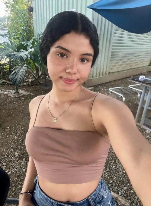 Thumbnail I Wonder if Any Guy Finds Me Sexy Instead of Cute - A Confession by Haleymorrisss from the Croptopgirls Community