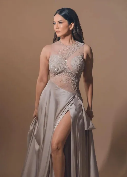 Thumbnail Sunny Leone: A Classy Pornstar by Author araneaffxv in the Category ClassyPornstars