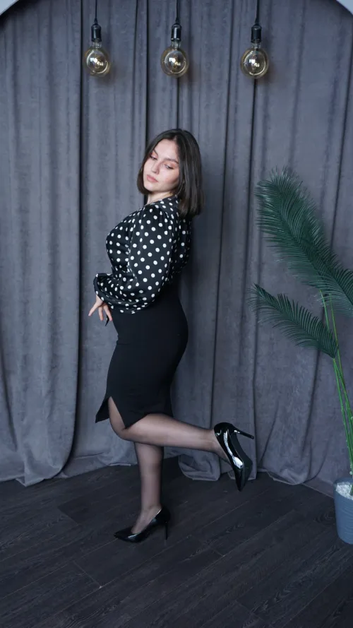 Thumbnail Classic Yet Sexy Secretary Outfit Ideas for the Office from Mary_cb632 in the Pantyhose Category