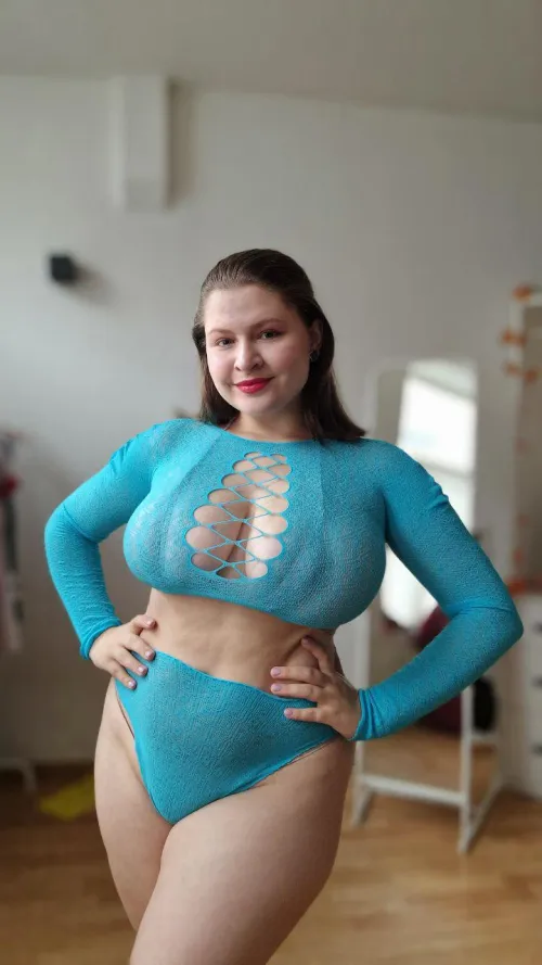 Thumbnail Exploring Exhibitionism: Embracing Self-Expression with Elma_Tindal in the BBW_Chubby Community