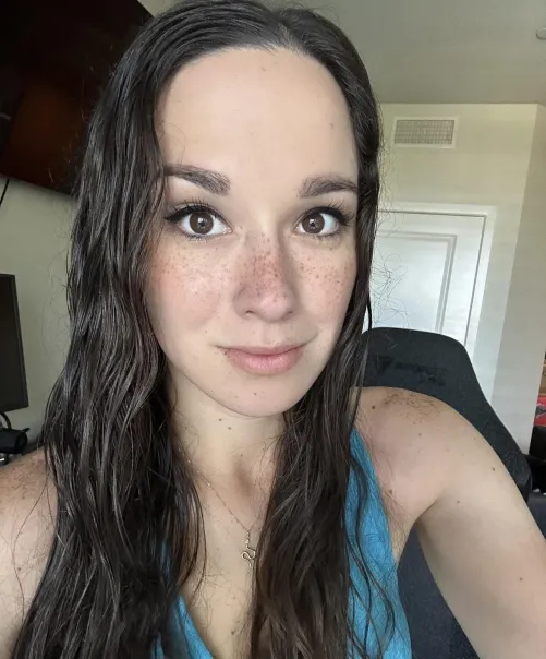 Thumbnail Exciting Updates: Starting the Week Strong with AlanaAraya's Brunette Chronicles