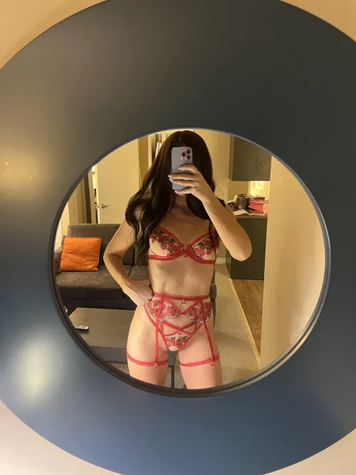 Thumbnail I Love When Men Stare at Me: Exploring Sensuality and Confidence | labeloiseau | Red Lingerie Category