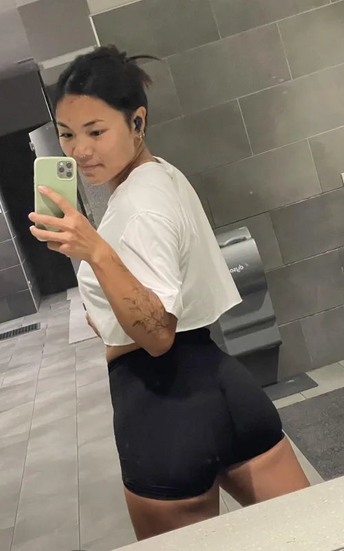 Thumbnail Gym Selfie of the Day by Mello_Melanie21 in the RealAsians Category