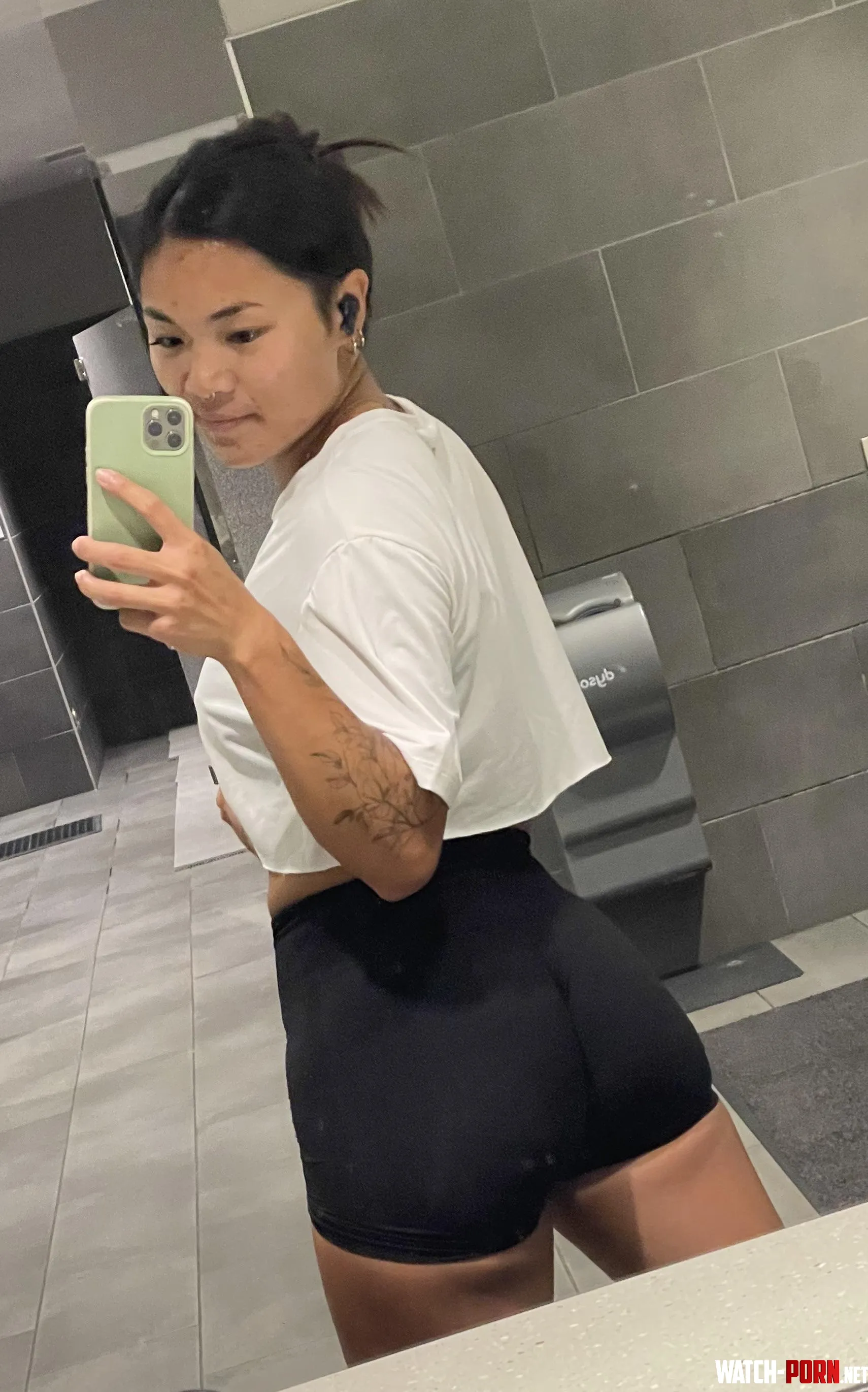 Gym selfie of the day  by Mello_Melanie21