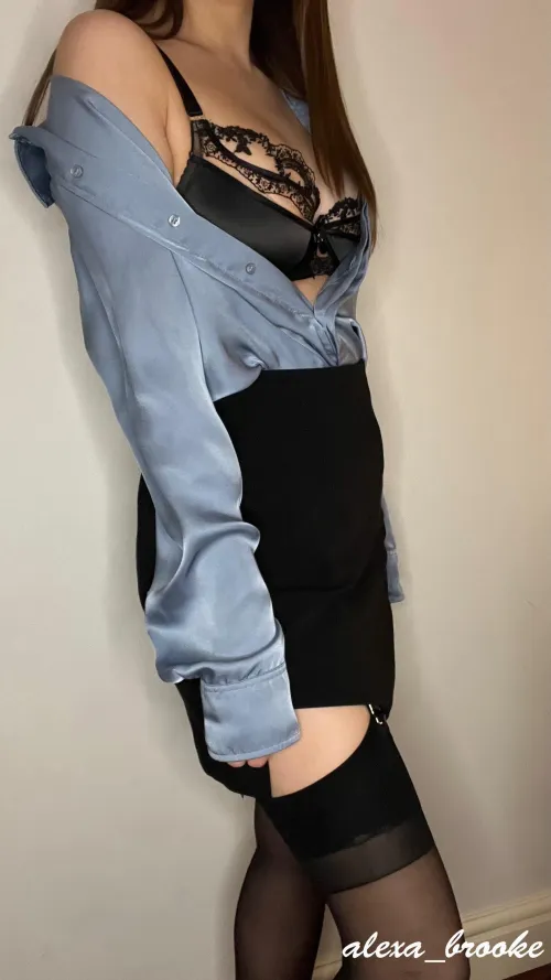 Thumbnail Distracting Office Accessory: A Review by alexa_brooke, Secretary