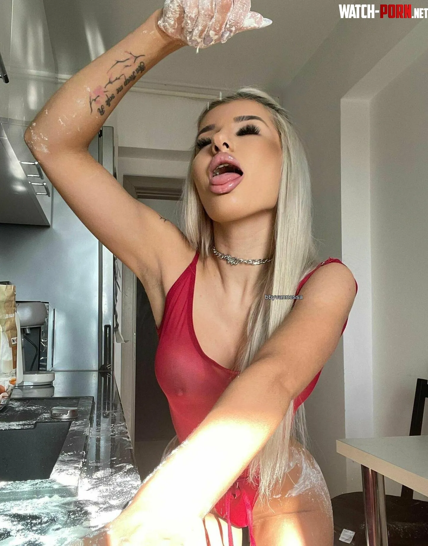 Hey everyone Its my first post in this subreddit be gentle by Bbyvannessa
