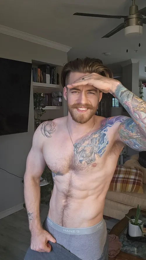 Thumbnail Category hotguyswithtattoos