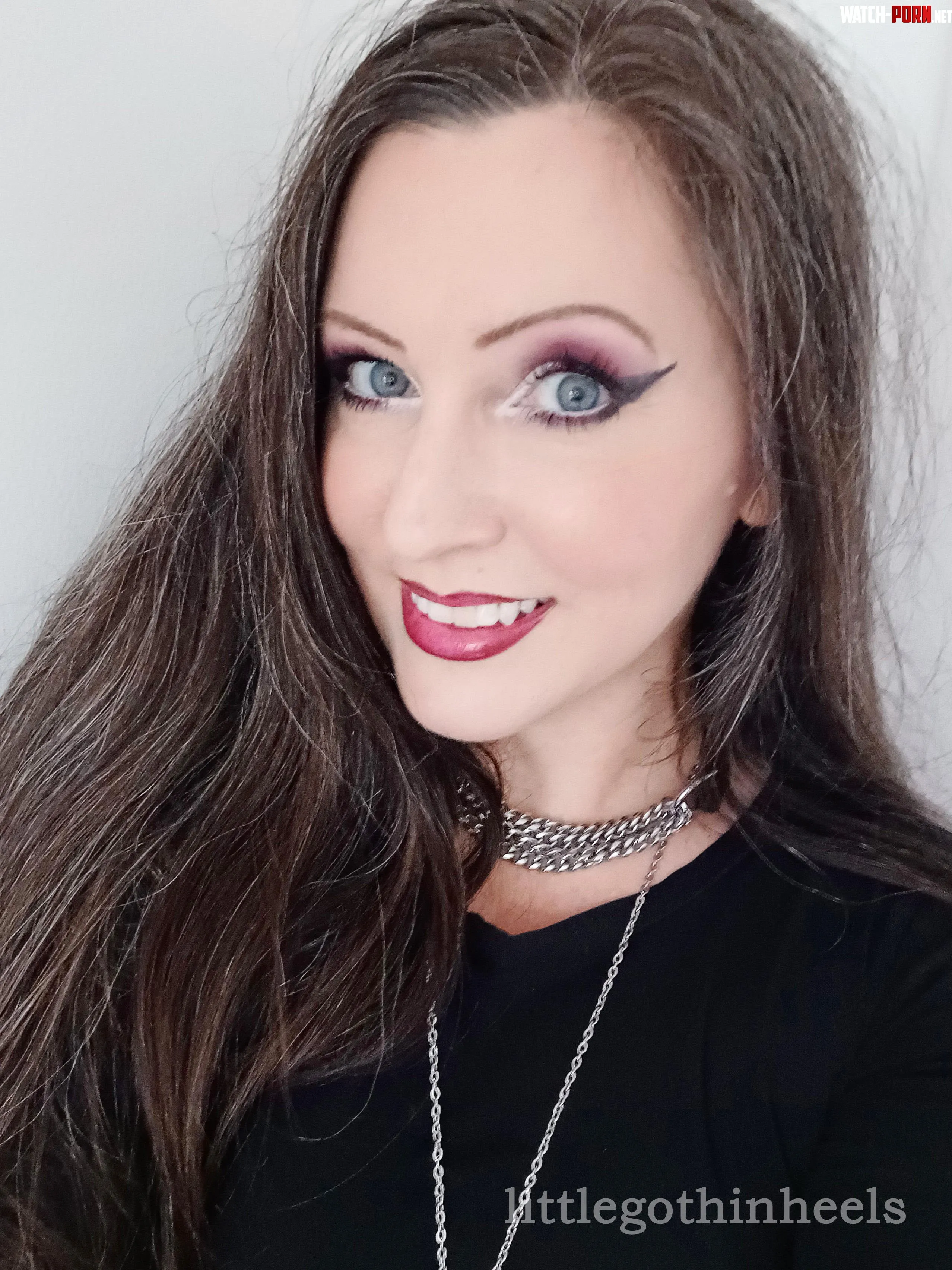 this collar turns into a choke collar when you pull one of the strands of chain by littlegothinheels
