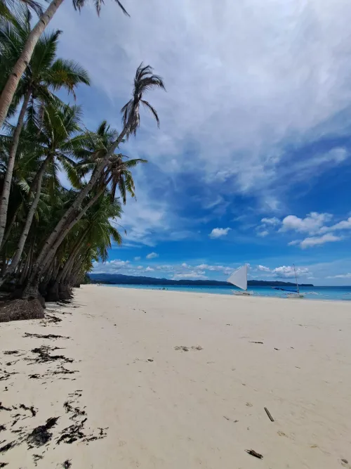 Thumbnail Discover a Perfect Paradise: Beach Escapes by alexandrababex