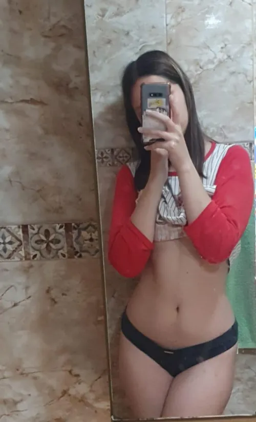Thumbnail Good Morning: Tips for Better Sleep and Stylish Croptop Looks by Amytinyslut