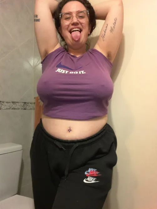 Thumbnail Sweaty Armpits: Managing Strong and Mild Odors - A Guide by Consistent_Sea3323 in the HairyArmpits Category