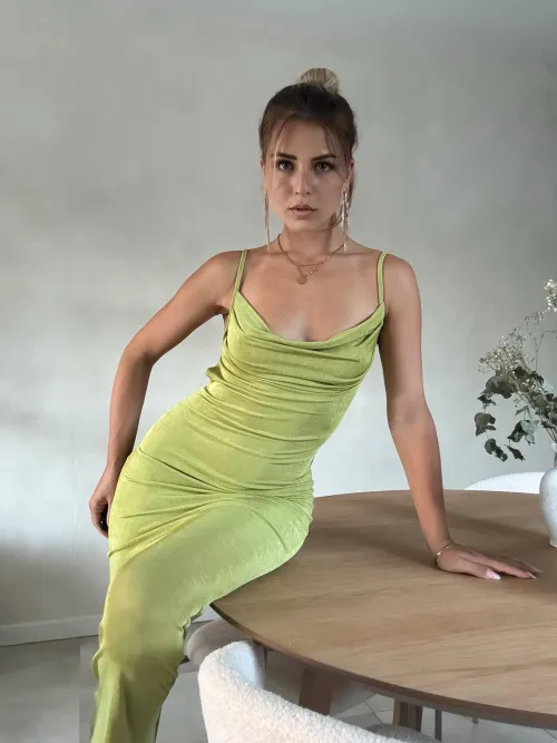 Thumbnail Is Green a Good Choice for Tight Dresses? Exploring the Stylish Looks by Bunnylucia