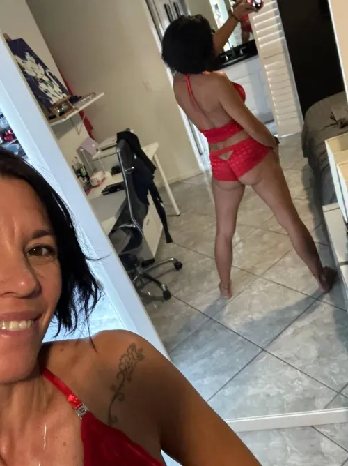 Thumbnail Confessions of a Bold Single Mom: Sharing My Nude Art with the World by MoonbeamMosaic
