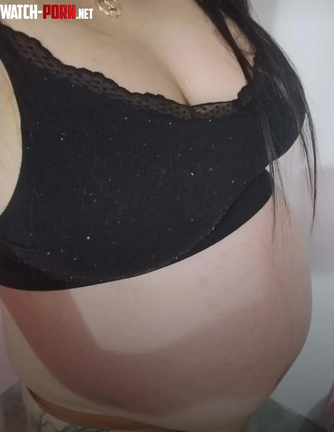 I am 22 years old 30 weeks pregnant  by tosi_hot