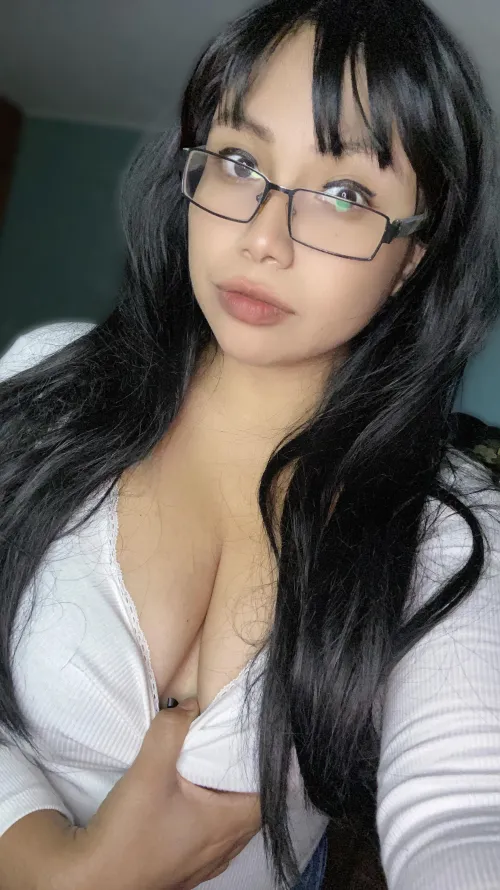 Thumbnail Latina Milf SexyAzucena Offers Expert Homework Help – Get Ready to Ace Your Assignments!