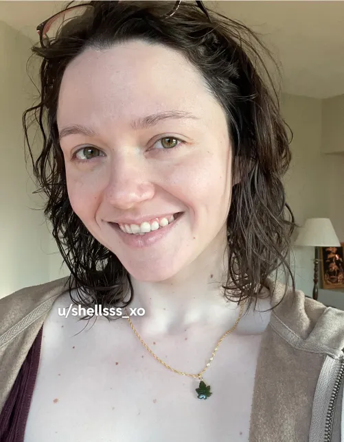Thumbnail Embracing the All-Natural Brunette Look by Shellsss_xo: A Comprehensive Guide