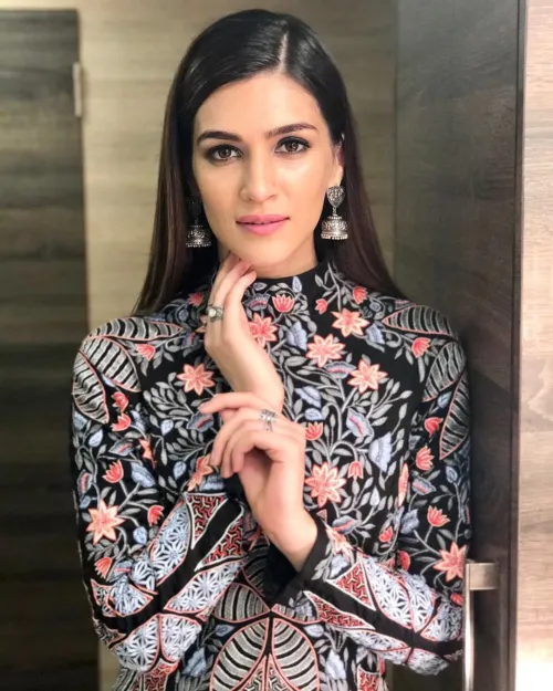 Thumbnail Sagar9175's Author Profile Featuring Kriti Sanon - PrettyGirls Category