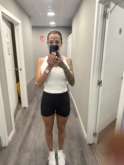 Thumbnail Benefits of Having a Gym Buddy: A Guide by Miss-Jade-Fox in the YogaPants Category