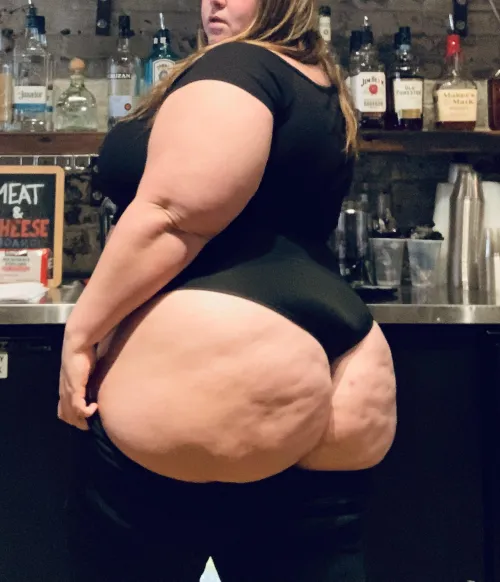 Thumbnail What Happens If I'm Your Bartender: An Entertaining Story by misshoneypottsOF in the SSBBW Category