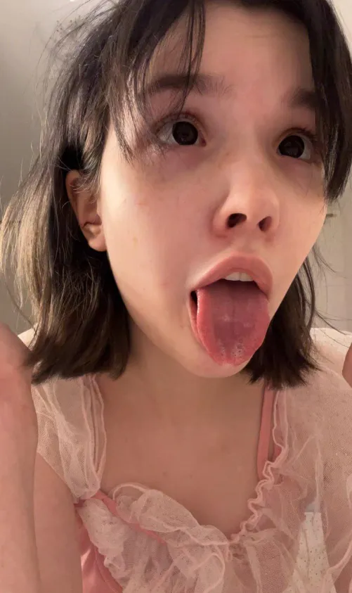 Thumbnail Exploring the Sweetness with PrettyHotAmazing in the RealAhegao Category
