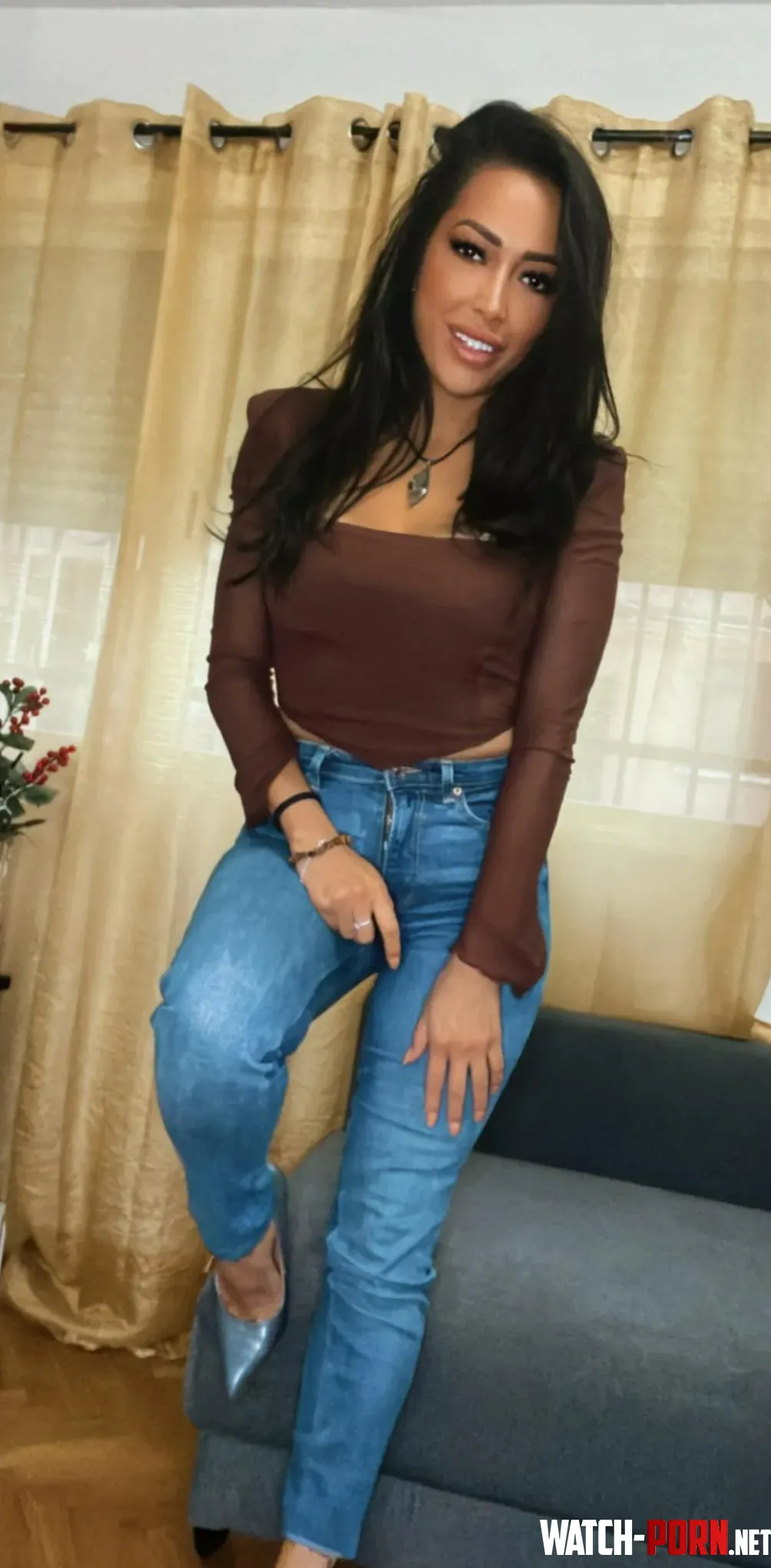 Getting ready for my meeting later  by AdrianaMeranXX