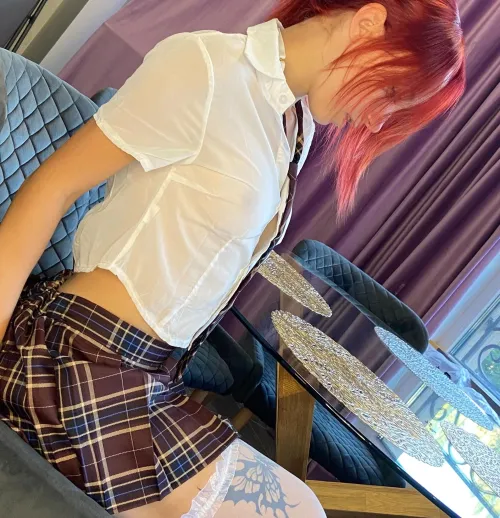 Thumbnail Exploring Neon Expression: A Debut Post by GlowingSoull in GirlswithNeonHair Category