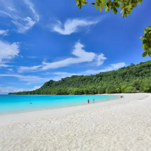 Thumbnail Explore the Best Beach Destination with Expert Advice from checky_baee