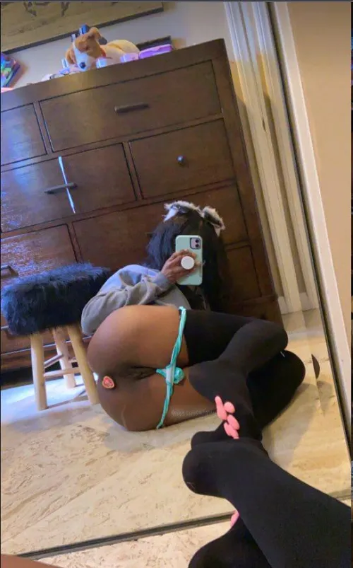 Thumbnail Adorable Mirror Selfie of a Playful Puppy: Petplay Enthusiast Shares Delightful Snap