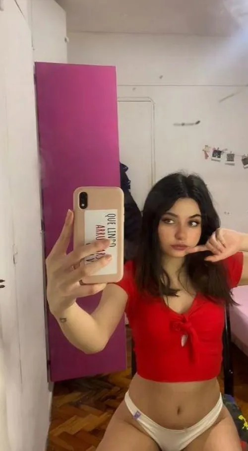 Thumbnail Exploring Fashion: Does Red Suit Me? | Author: SshOwnx | ArabPorn Category