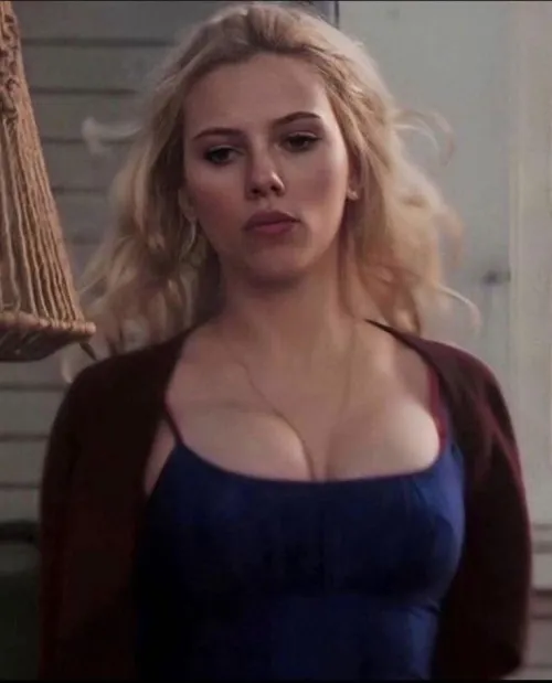 Thumbnail Scarlet Johansson: A Hollywood Icon | MediocreLie9873's Insight | Exploring Celebrities with Big Assets
