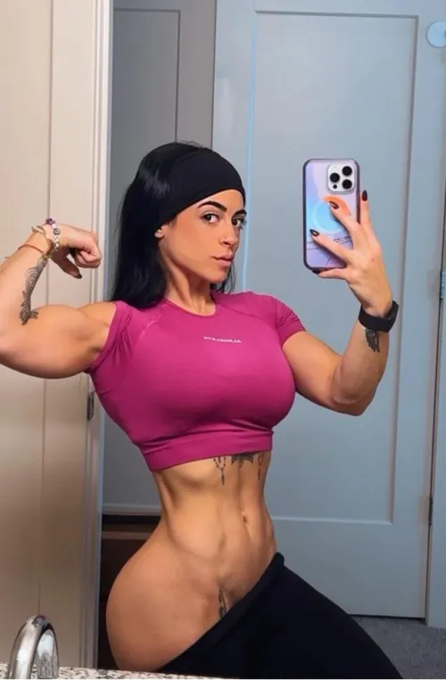 Thumbnail Empowering Athletic Beauty: Shania Valero's Fitness Journey by shaniavalero_fit