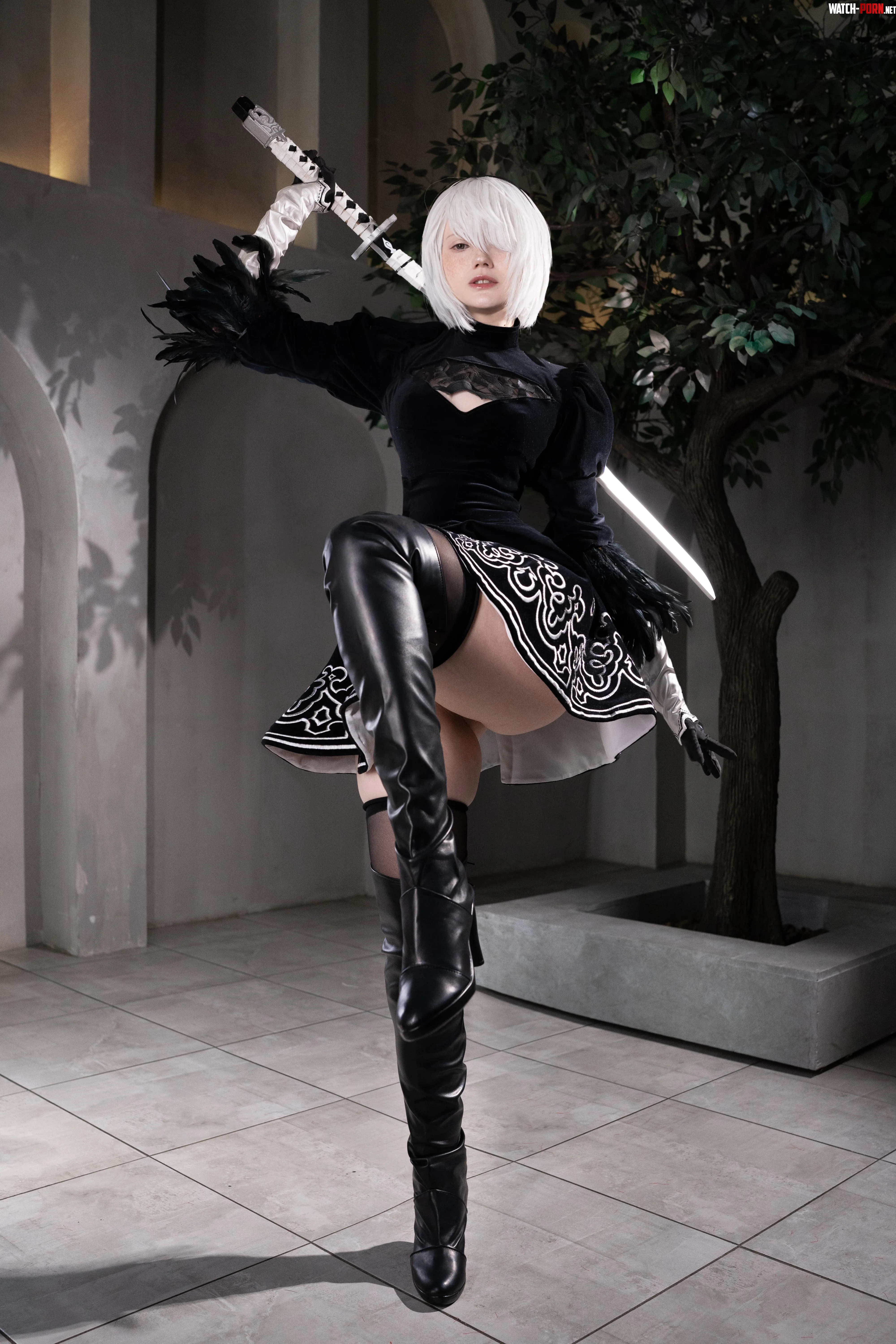2B cosplay by Neyrodesu by Neyrodesu