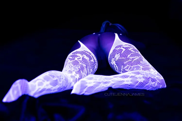 Thumbnail Embracing Beauty: Soft Curvy Mom Body and Big Natural Titties by CuteJennaJames in AmazingCurves Category