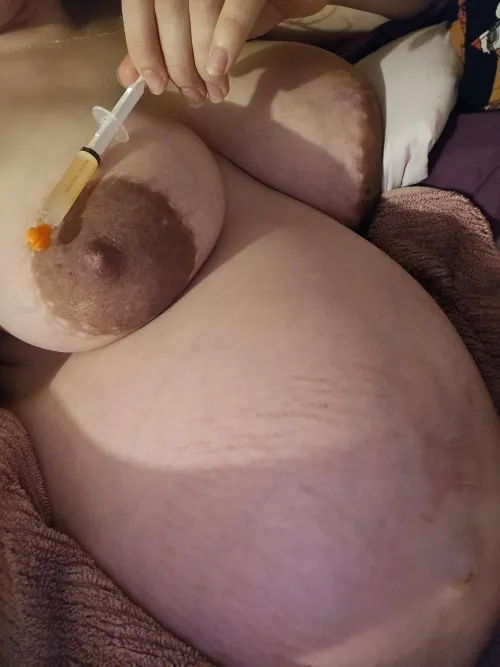Thumbnail How to Safely Express Colostrum: A Guide for Moms-to-Be | Impatient_Carnation