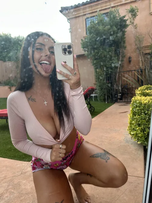 Thumbnail Exploring Naughty Reflections: A MirrorSelfie Journey by heymckenna