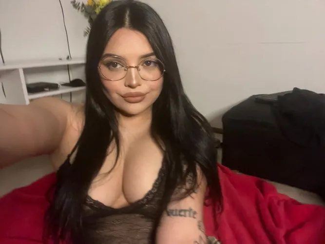 Thumbnail Seductive Confessions: Exploring Sensuality in Arab Porn by Mik0111