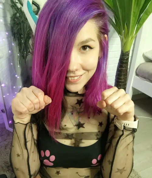Thumbnail GirlswithNeonHair: MesmerizingLove Delights in Bright Hair Color and Creative Outfits
