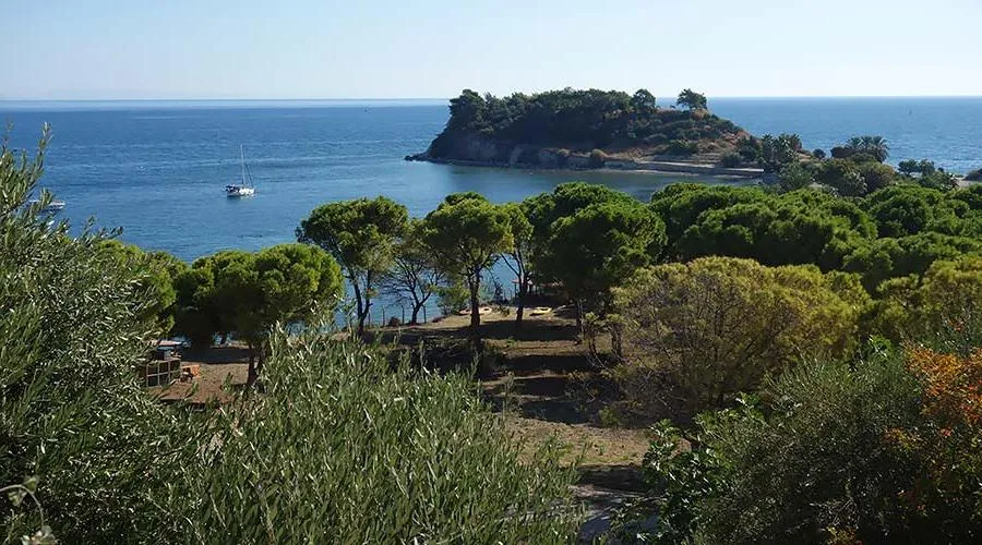 Thumbnail Exploring the Enchanting Snake Island in Turkey by Pinky_233-2 | Beach Destinations