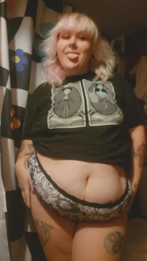 Thumbnail Spooky Season Thrills: A BBW's Guide by blue_bunnie98