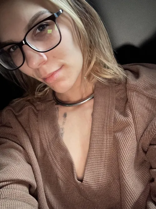 Thumbnail Waking Up Cute: A Morning Selfie Session by Kelsey_NSFW in xsmallgirls Category