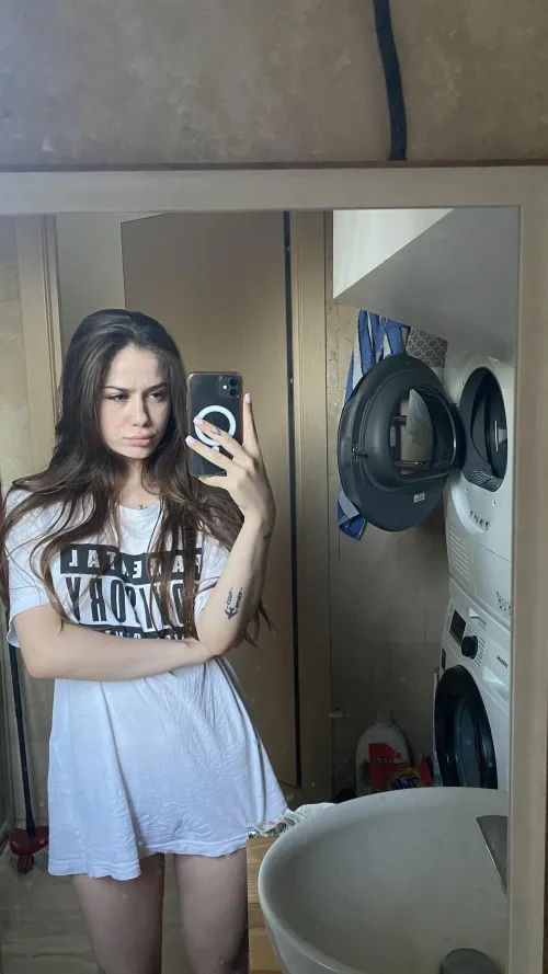Thumbnail Woke Up Early with No Makeup - Embracing the Real Me: A Mirror Selfie Story by RoyalRealize